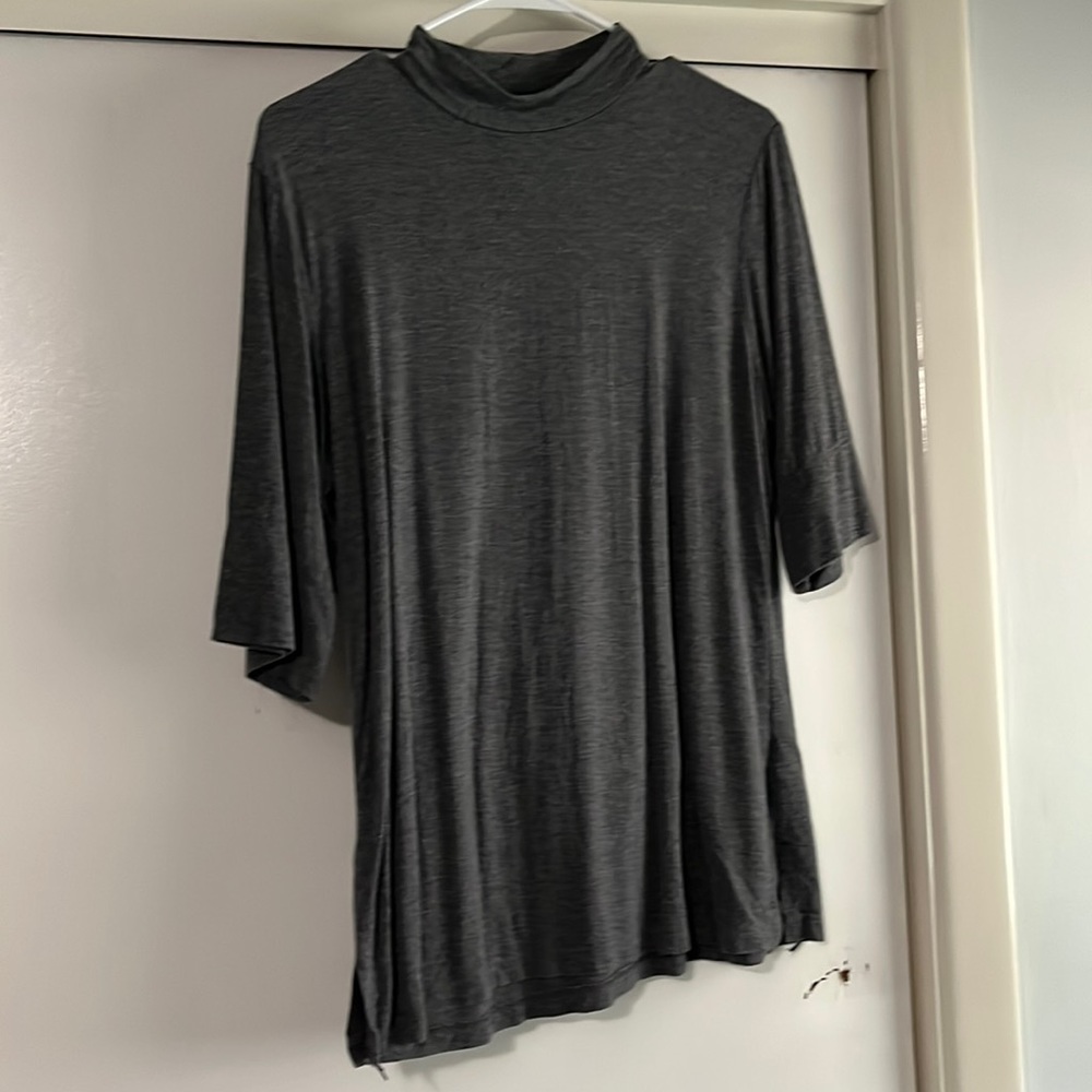 🍇soft and stretchy half sleeve turtleneck grey t